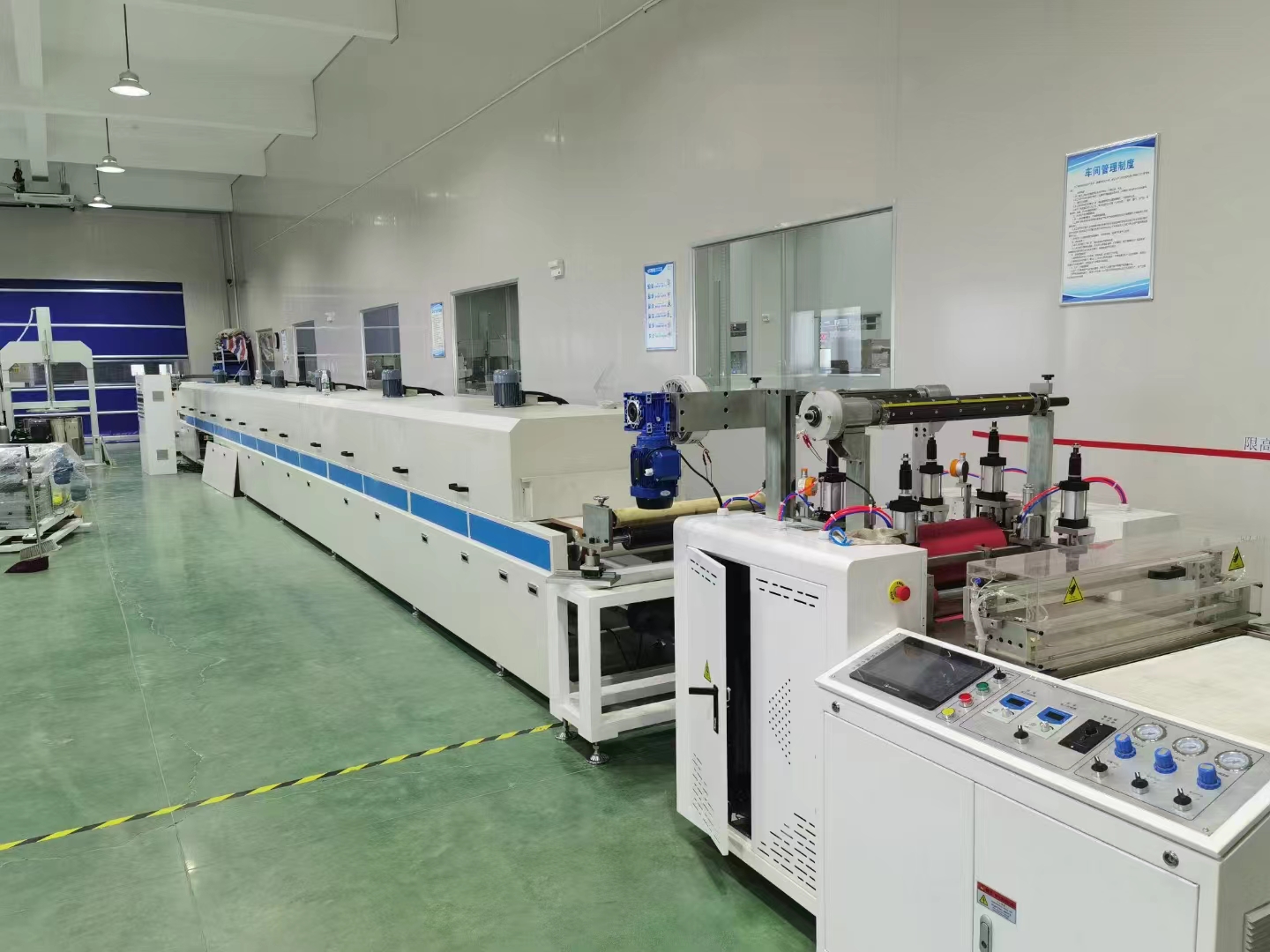 导热硅胶裁切机 全自动追踪裁切机  导热垫片切片机 