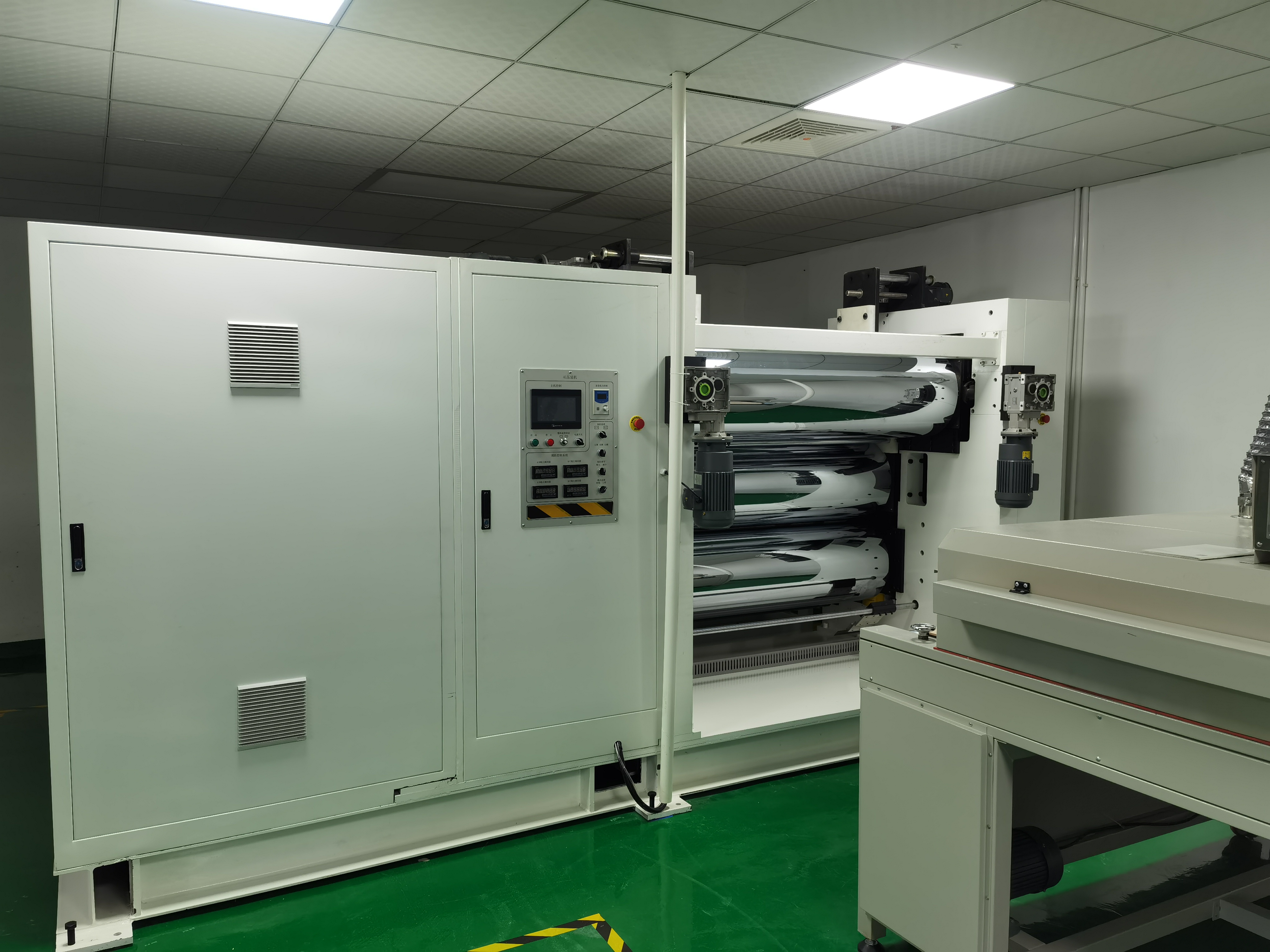 硅胶防火布压延机，阻燃硅胶布四辊压延机，陶瓷化硅胶防火布压延机，陶瓷化硅胶带压延机