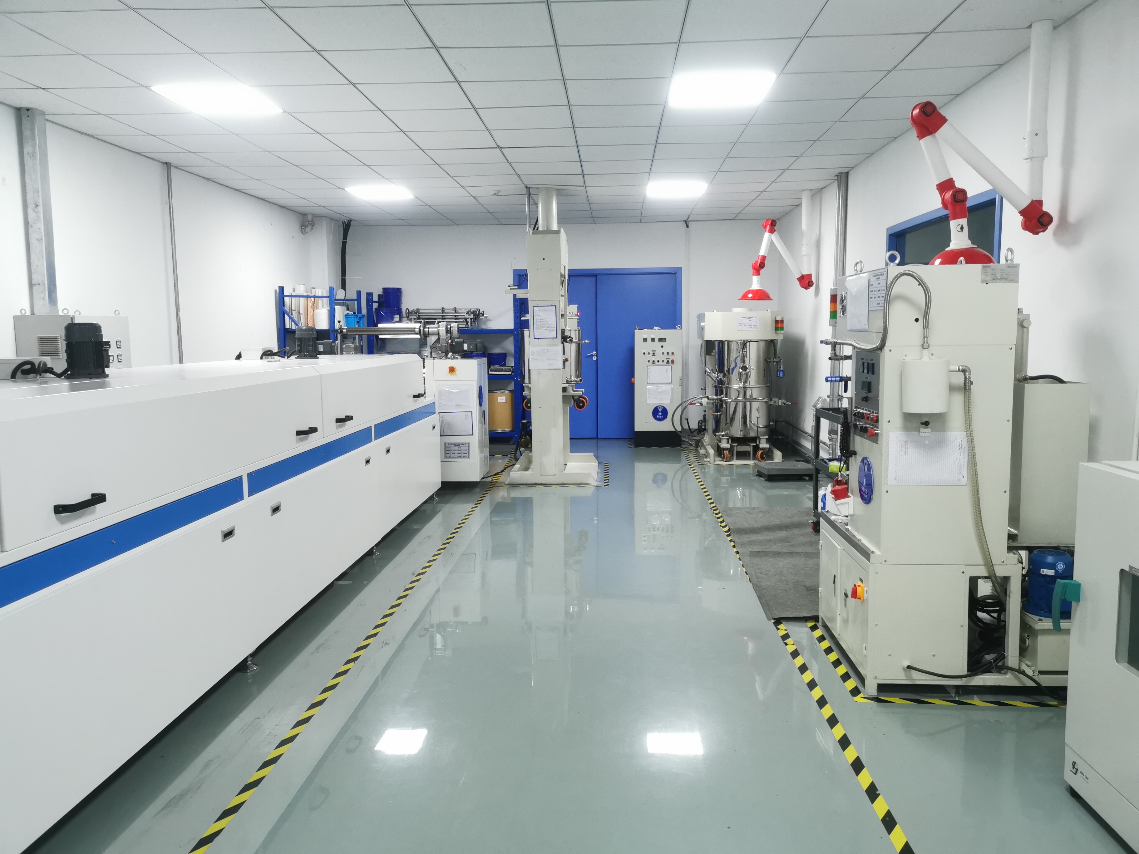 导热硅胶涂布机  液态硅胶涂布机  导热垫片涂布压延机